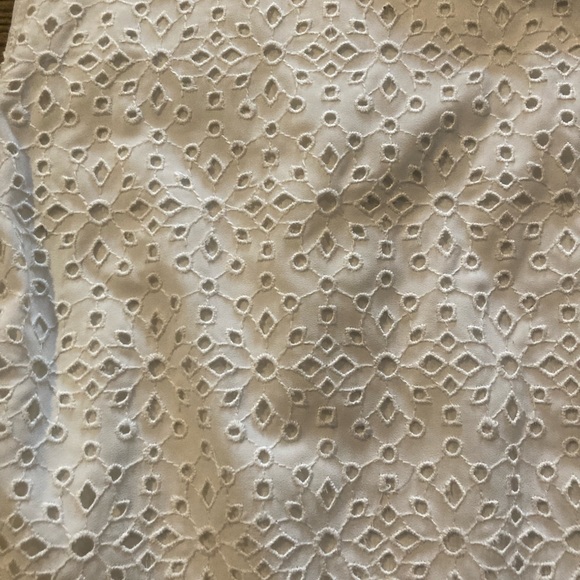 Express White Sleeveless Blouse - Picture 6 of 11